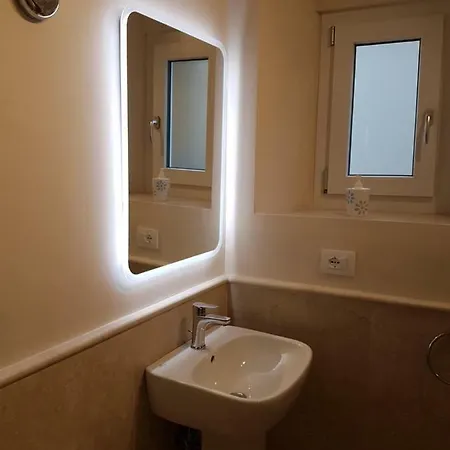 Duomo Luxury Apartment 